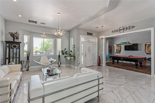 60 North Fogg Street, Las Vegas, NV 89110