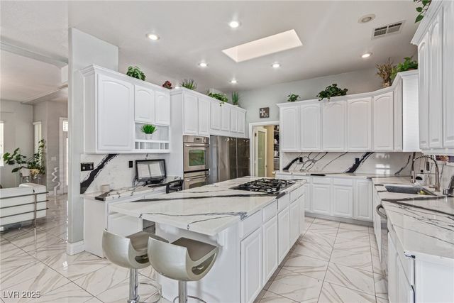 60 North Fogg Street, Las Vegas, NV 89110