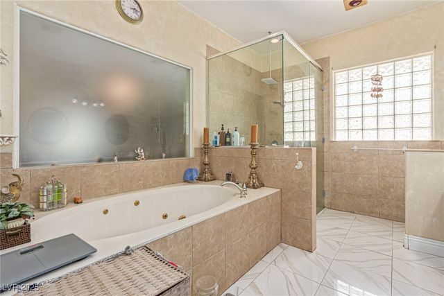 60 North Fogg Street, Las Vegas, NV 89110