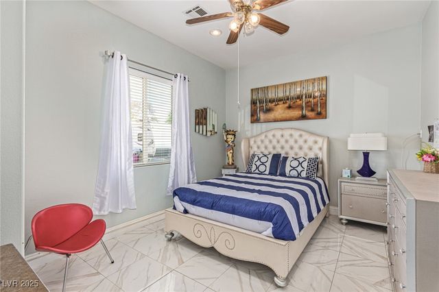 60 North Fogg Street, Las Vegas, NV 89110