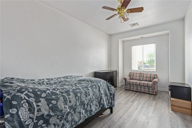 60 North Fogg Street, Las Vegas, NV 89110