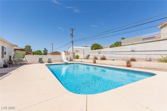 60 North Fogg Street, Las Vegas, NV 89110