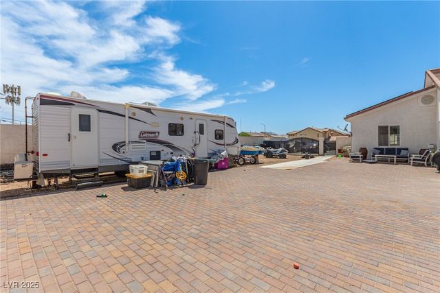 60 North Fogg Street, Las Vegas, NV 89110