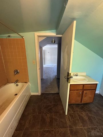 1114 Chestnut Street, Hamilton, OH 45011