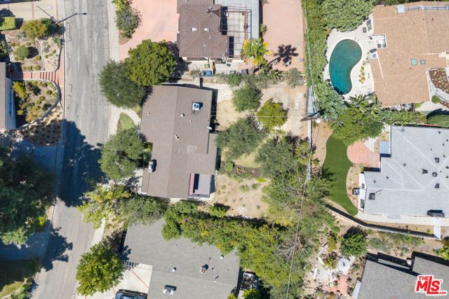 214 Sequoia Drive, Pasadena, CA 91105