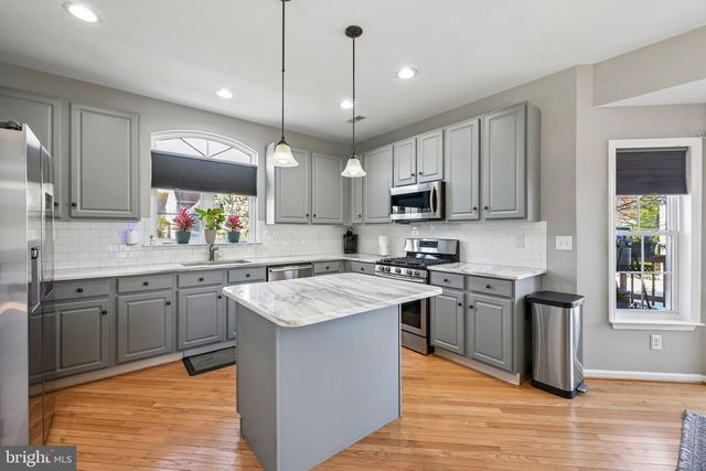 304 JUNIPER LN, Swedesboro, NJ 08085