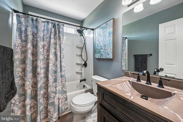 304 JUNIPER LN, Swedesboro, NJ 08085