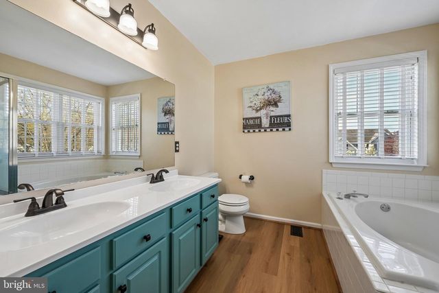 304 JUNIPER LN, Swedesboro, NJ 08085