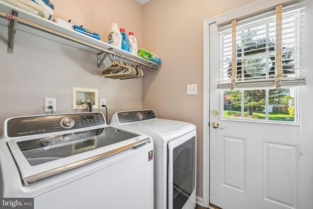 304 JUNIPER LN, Swedesboro, NJ 08085