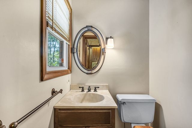 19 Williston Dr, Longmeadow, MA 01106