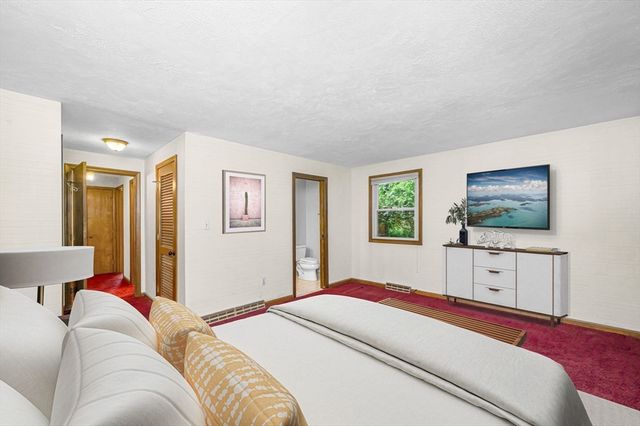 19 Williston Dr, Longmeadow, MA 01106