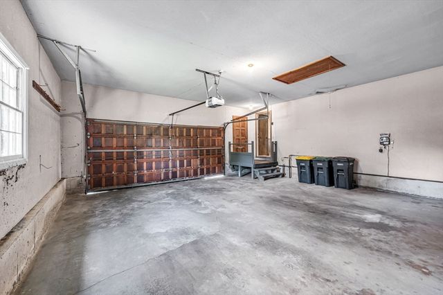 19 Williston Dr, Longmeadow, MA 01106