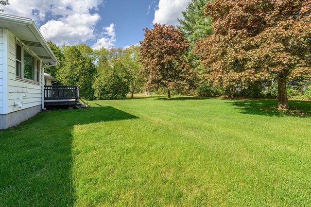 19 Williston Dr, Longmeadow, MA 01106