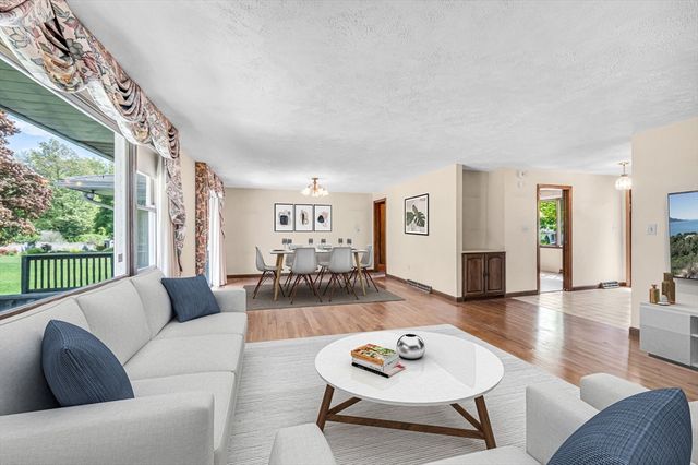 19 Williston Dr, Longmeadow, MA 01106