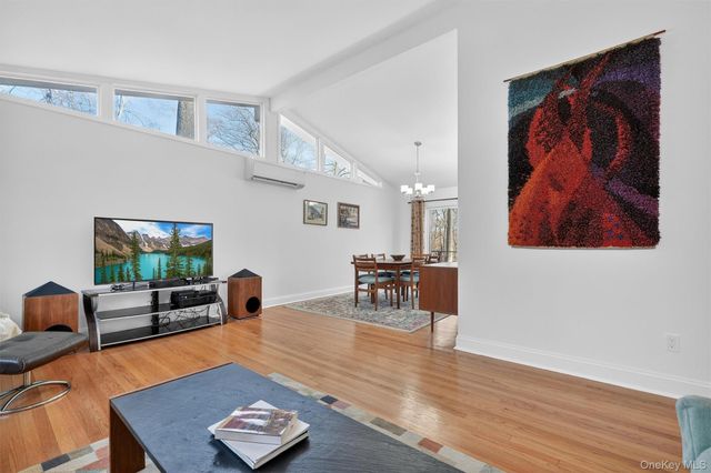 2802 Deer Street, Mohegan Lake, NY 10547