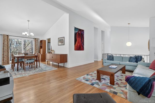 2802 Deer Street, Mohegan Lake, NY 10547