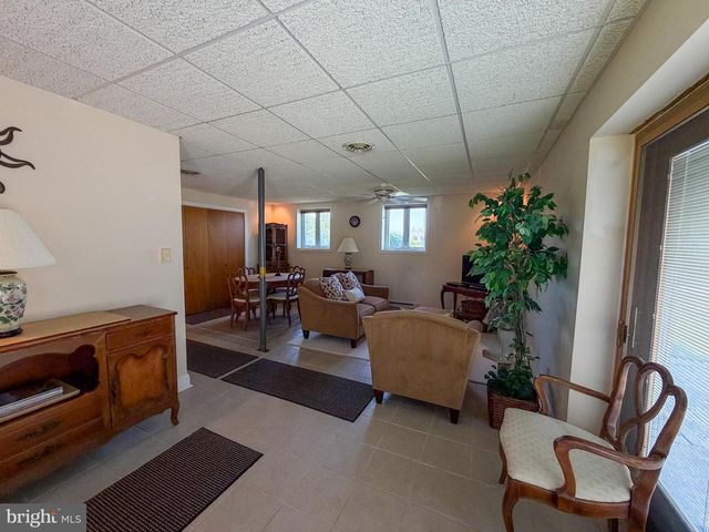 1331 CALVERT RD, Chester, MD 21619