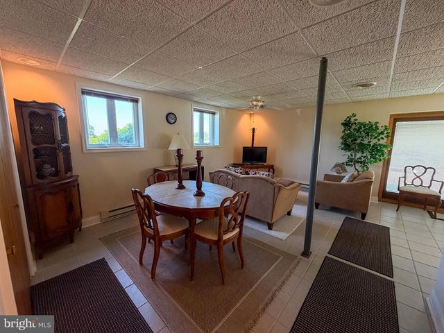 1331 CALVERT RD, Chester, MD 21619