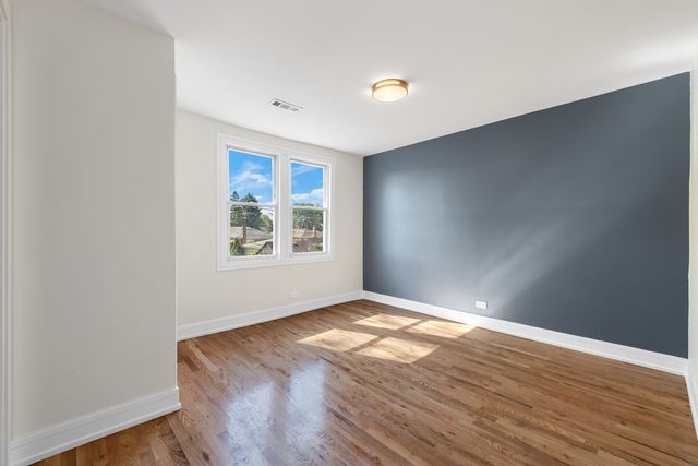 8742 S Washtenaw Avenue, Evergreen Park, IL 60805