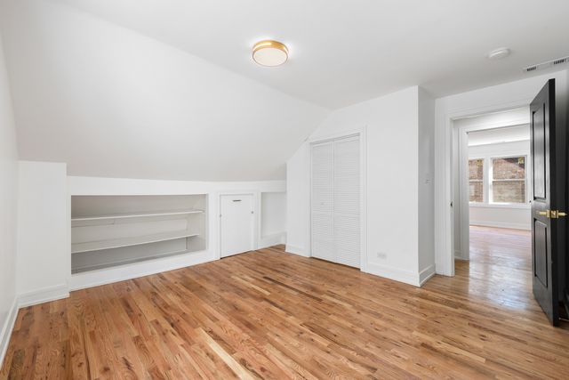 8742 S Washtenaw Avenue, Evergreen Park, IL 60805