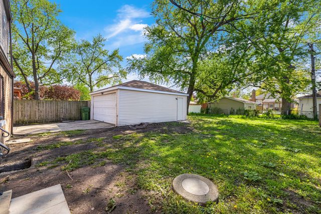 8742 S Washtenaw Avenue, Evergreen Park, IL 60805