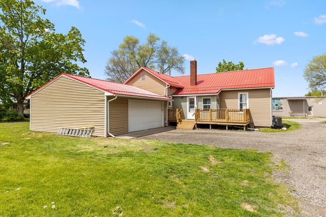 156 W Beech Street, Cedar Springs, MI 49319