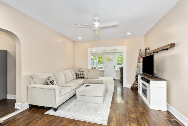 156 W Beech Street, Cedar Springs, MI 49319