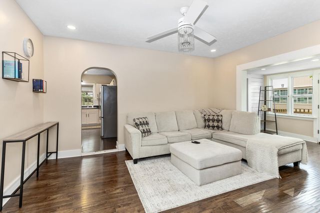 156 W Beech Street, Cedar Springs, MI 49319