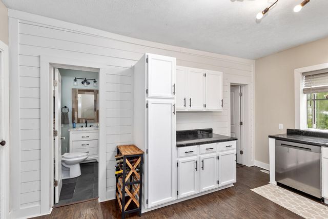 156 W Beech Street, Cedar Springs, MI 49319