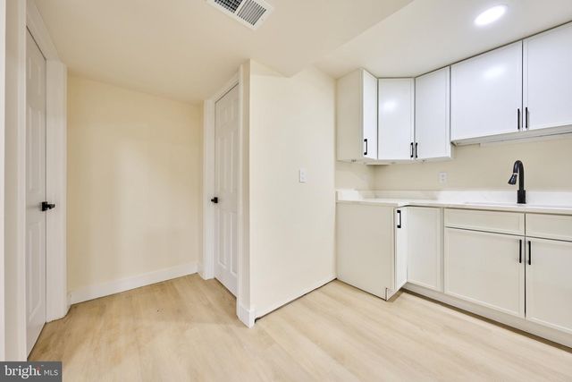 1904 LAMSON PL, Mclean, VA 22101