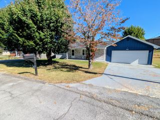 100 Casey Jones Road, Erwin, TN 37650