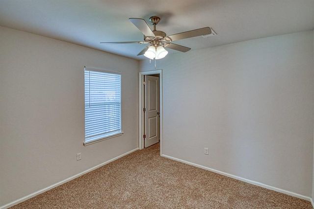 3232 Mount Nebo Drive, Yukon, OK 73099