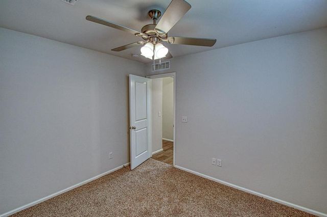 3232 Mount Nebo Drive, Yukon, OK 73099