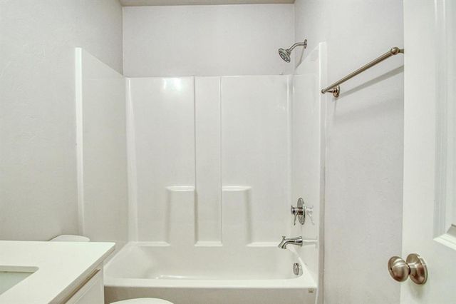 3232 Mount Nebo Drive, Yukon, OK 73099