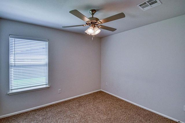 3232 Mount Nebo Drive, Yukon, OK 73099