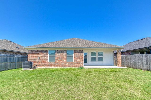3232 Mount Nebo Drive, Yukon, OK 73099