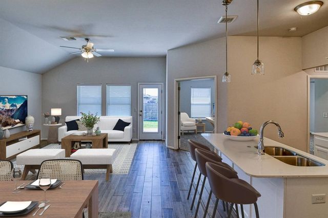 3232 Mount Nebo Drive, Yukon, OK 73099