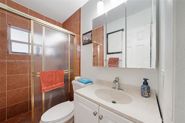 1385 NE 130th St, North Miami, FL 33161