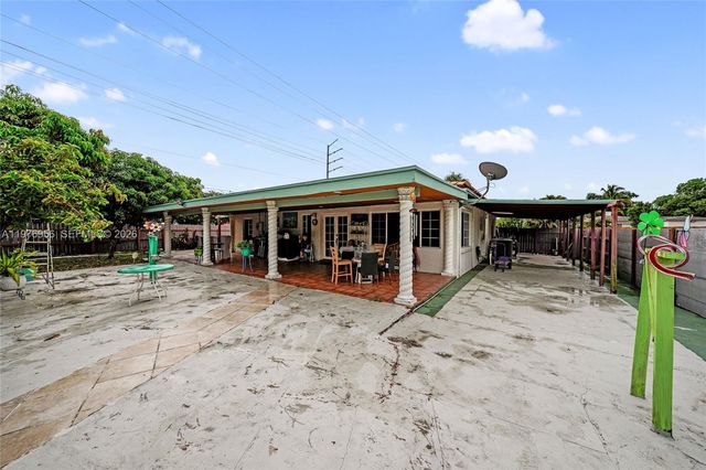 1385 NE 130th St, North Miami, FL 33161