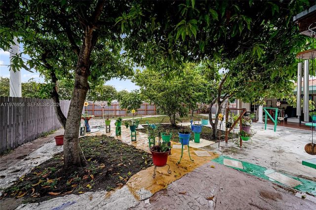 1385 NE 130th St, North Miami, FL 33161