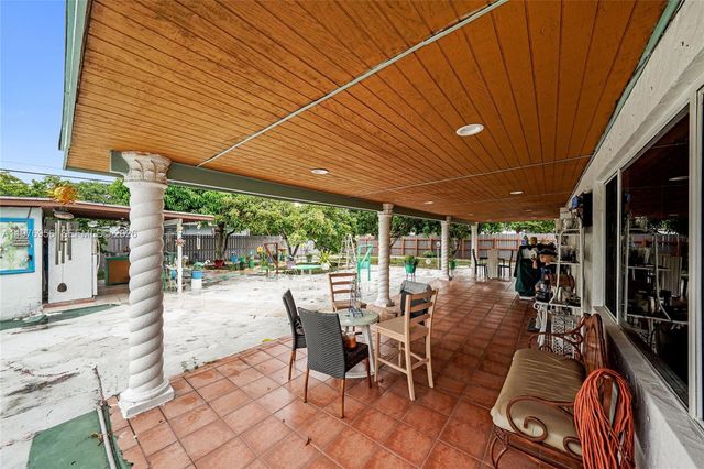 1385 NE 130th St, North Miami, FL 33161