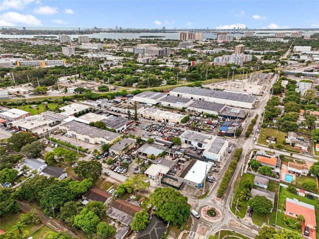 1385 NE 130th St, North Miami, FL 33161