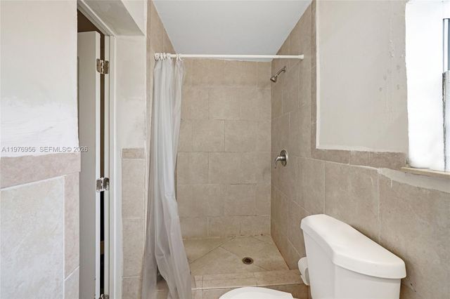 1385 NE 130th St, North Miami, FL 33161