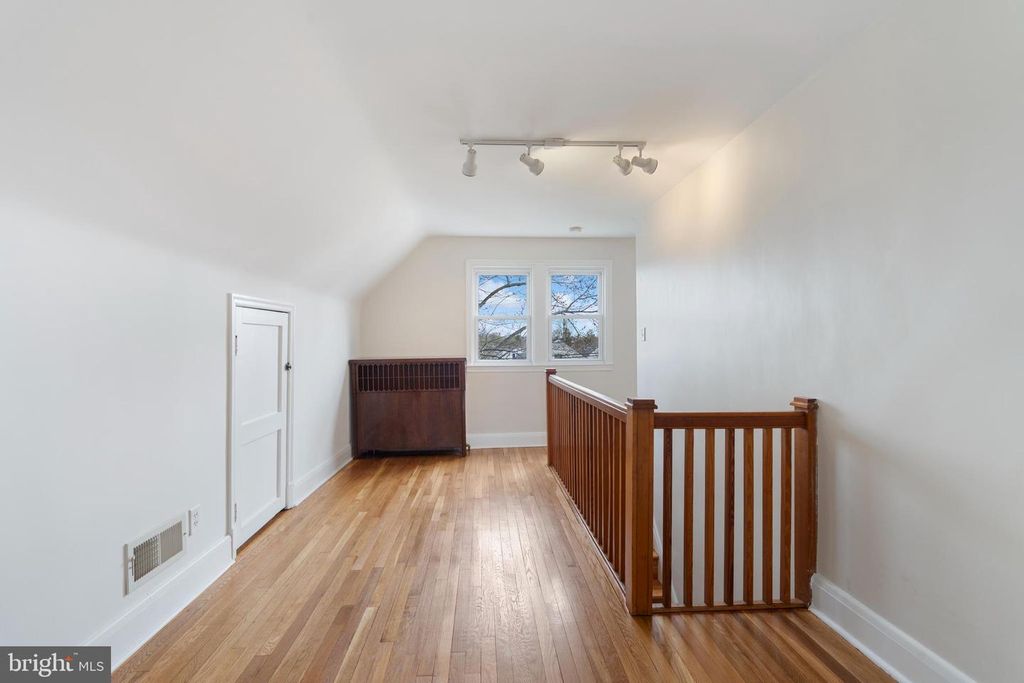 Image 24 of property listing at 2718 ALDEN, Baltimore, MD 21234