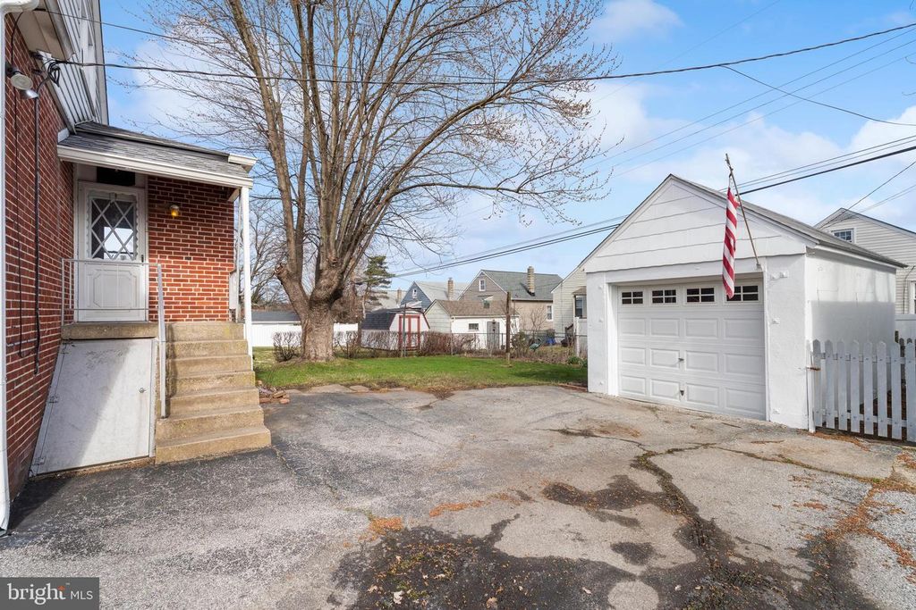 Image 33 of property listing at 2718 ALDEN, Baltimore, MD 21234