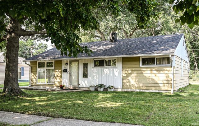 333 Manchester Drive, South Bend, IN 46615
