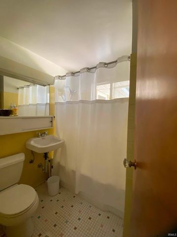 333 Manchester Drive, South Bend, IN 46615