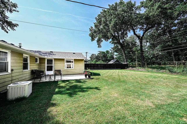 333 Manchester Drive, South Bend, IN 46615