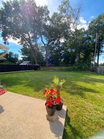 333 Manchester Drive, South Bend, IN 46615