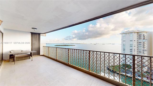 1800 NE 114th St 1705, Miami, FL 33181